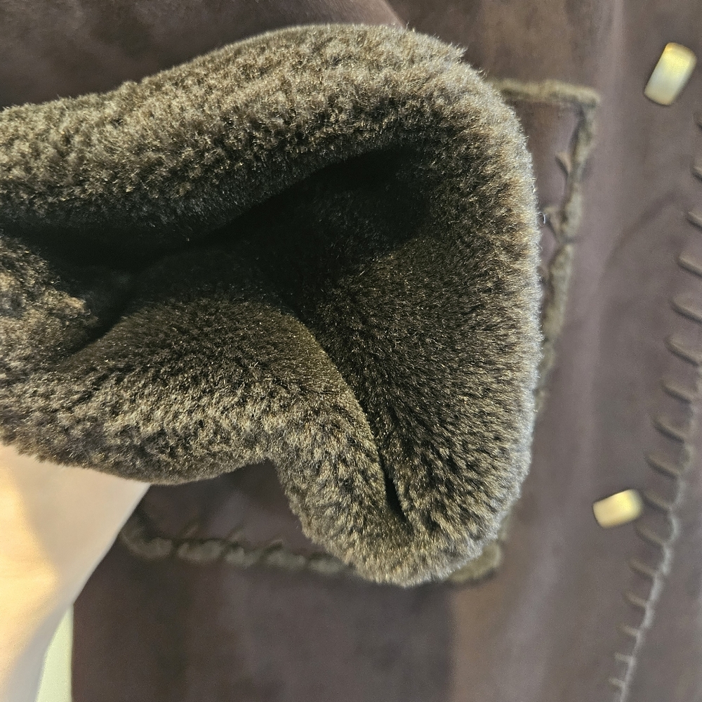 Shearling long coat. Size M. Real fur trim. - Picture 7 of 16